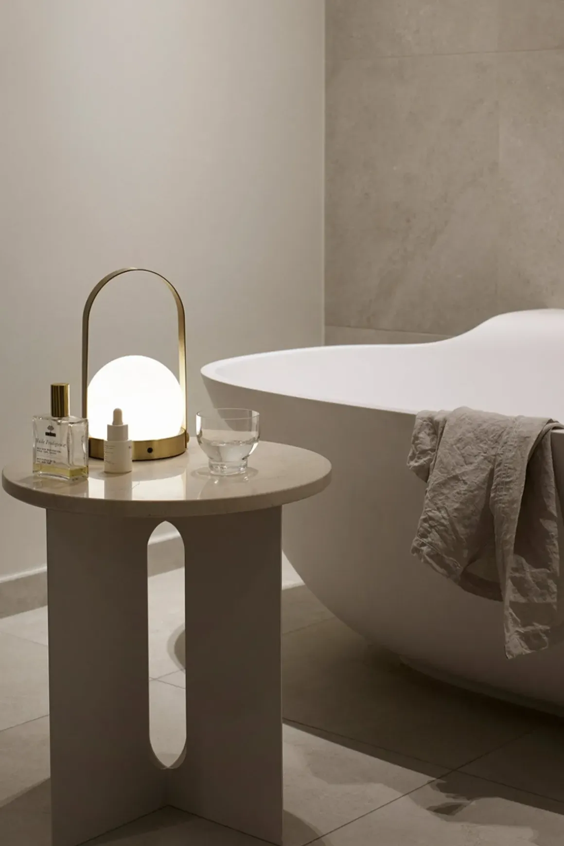 Bordlampe - Carrie Portable LED Brushed Brass