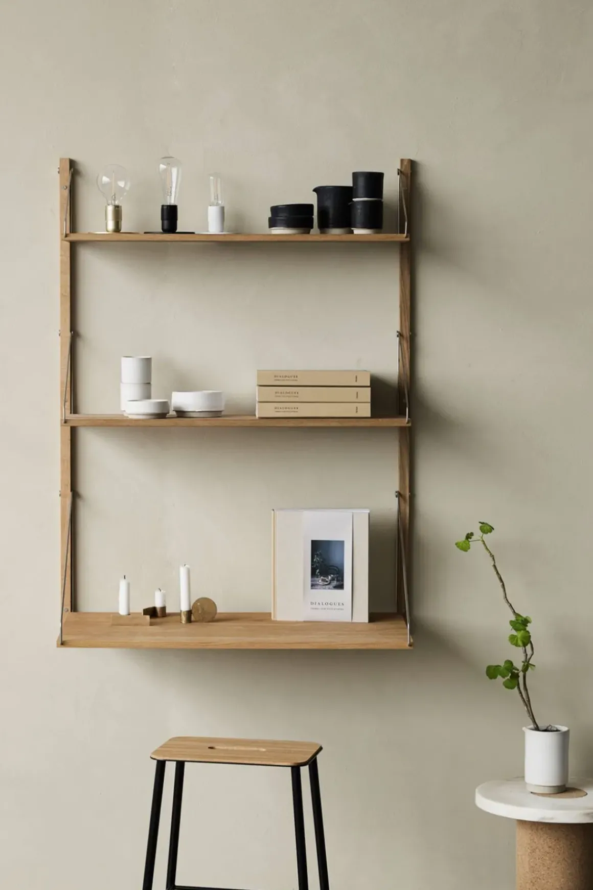 Bord - Sintra h42cm dia60cm White Marble/Cork