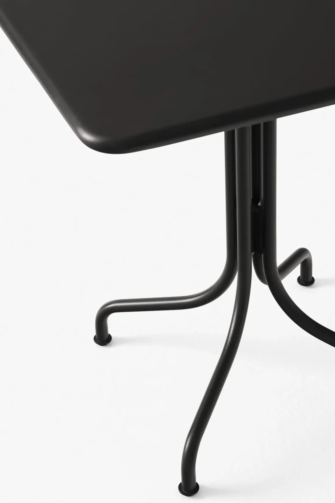 Bord - Thorvald Café Table Square, 70x70 SC97 Warm Black