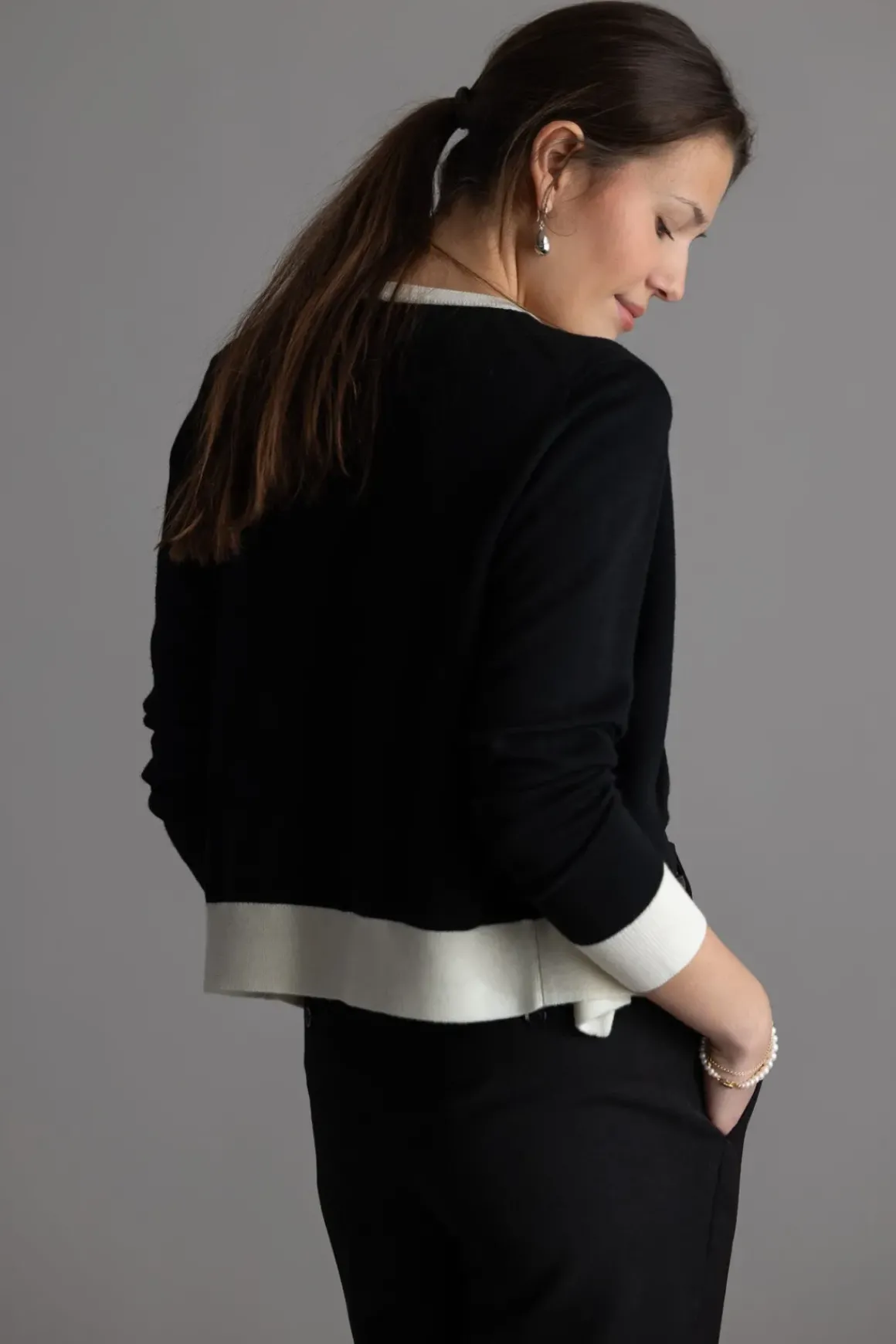 Cardigan - Classic Merino Cardigan Black Cream