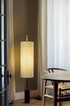 Gulvlampe - Dórica Dark Brown/Natural Ribbon