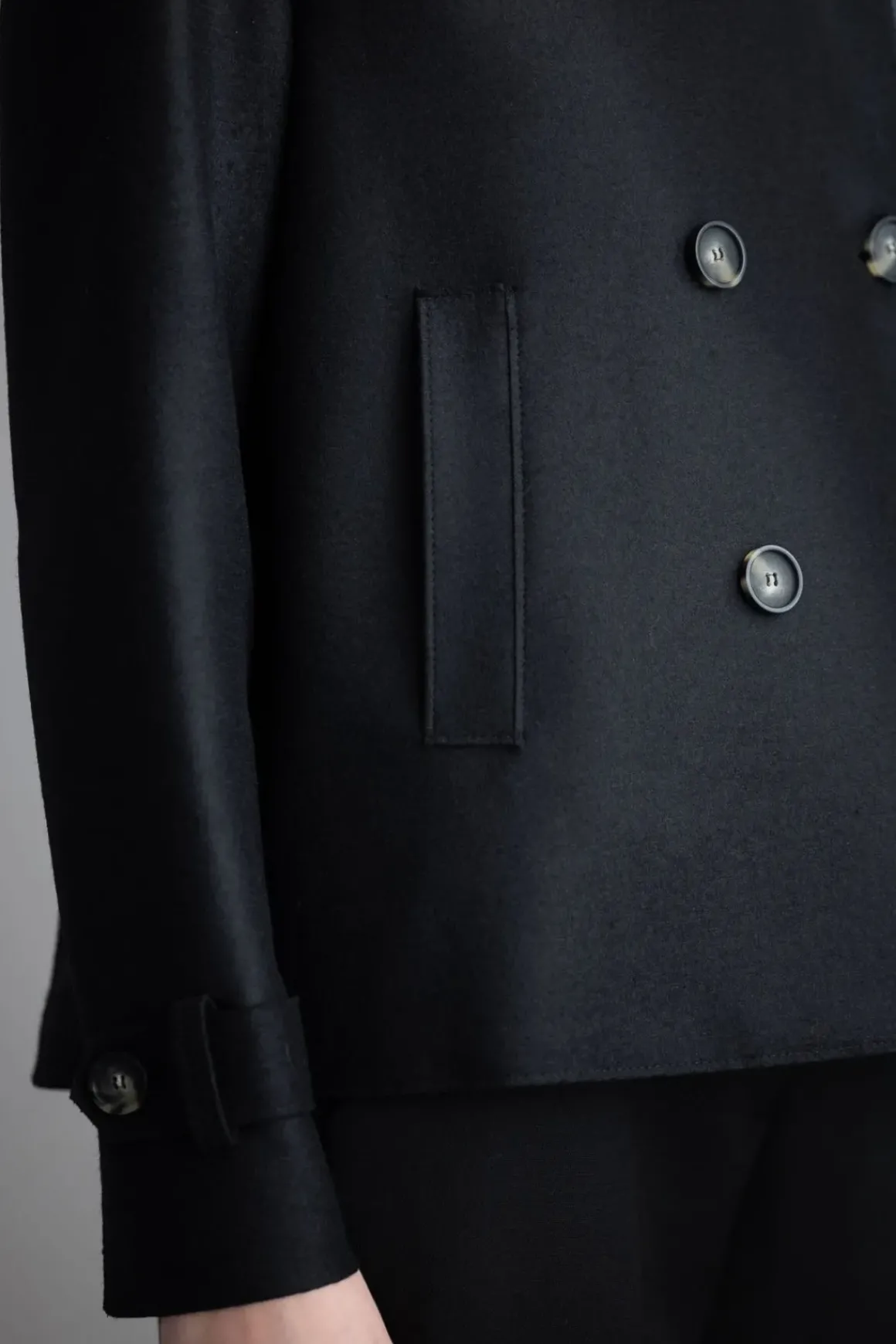 Jakke - Cropped Trench Light Pressed Wool