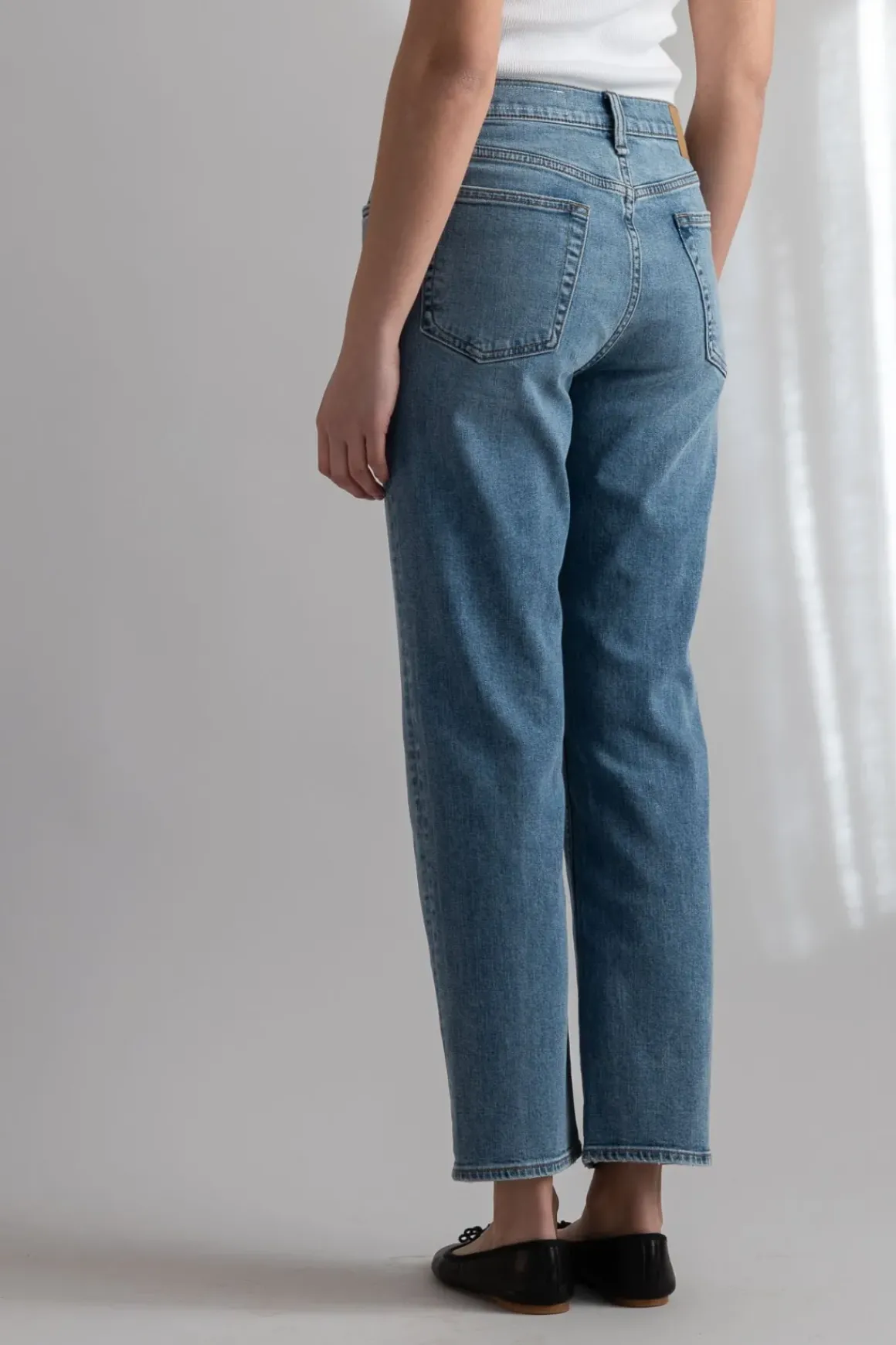 Jeans - Harlow Mid- Rise Ankle Straight