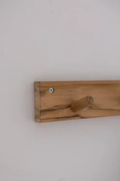 Knaggrekke - 11 knagger Teak