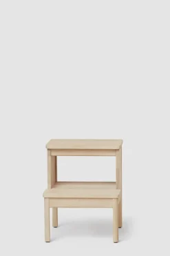 Krakk - A Line Step Stool Hvitoljet Eik