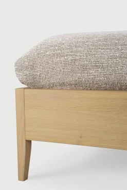 Seng - Spindle Bed 160x200cm Oak