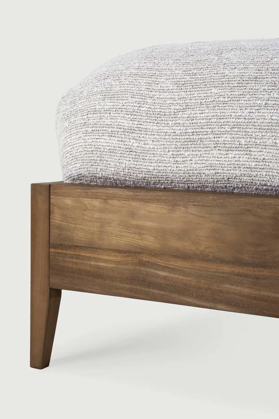 Seng - Spindle Bed 180x200cm Reclaimed Teak