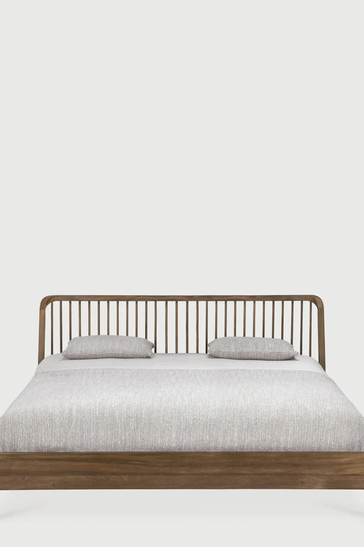 Seng - Spindle Bed 180x200cm Reclaimed Teak