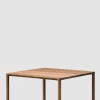 Sidebord - Piloti Modell 6725 63x63xh41cm Røkt Eik