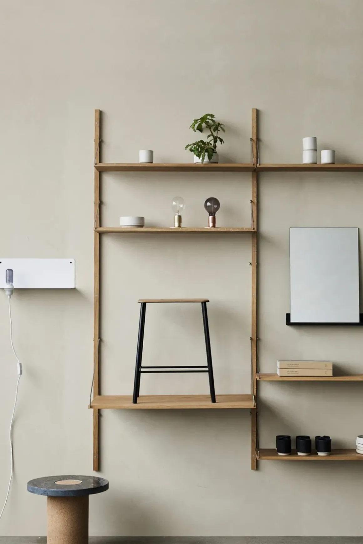 Sidebord - Sintra h33cm dia39cm Black Marmor/Cork