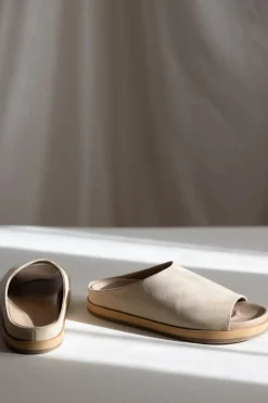 Sko - Sandaler Slippers Julita Suede Sand