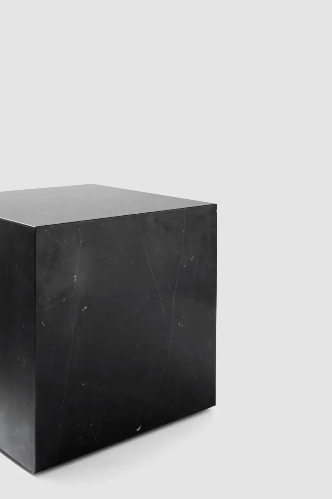 Sofabord - Plinth Cubic 40x40xh39cm Black Marble