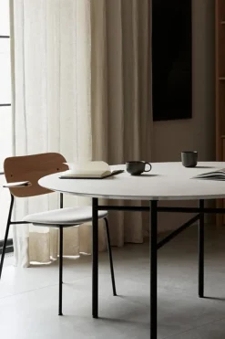 Spisestol - Co Dining u/Armlene 130 Hallingdal, Black Steel