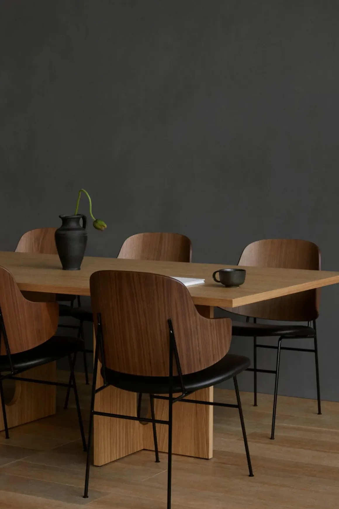 Spisestol - The Penguin Dakar 842, Black Steel, Walnut