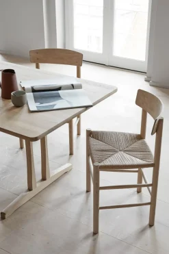 Spisestuestol - J39 Folkestolen Såpet Eik / Naturfarget Papirgarn
