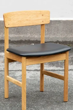 Spisestuestol - Mogensen Model 3236 Oljet Eik / 98 Sort Lær