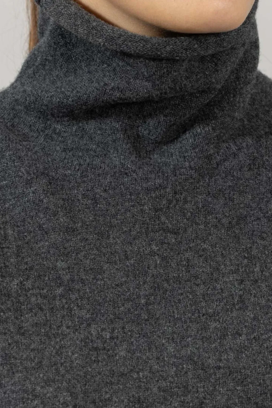 Topp - Margot Turtleneck Tank Graphite