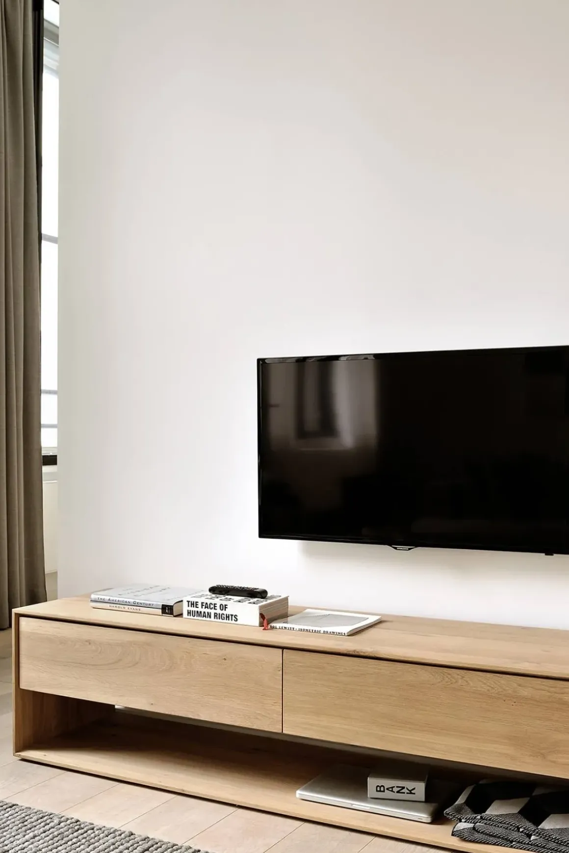 TV-benk - Oak Nordic 180x46xh45cm