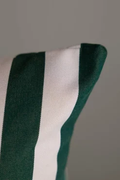 Utepute - Barriere 50x60cm Light Apricot/Dark Green Stripe
